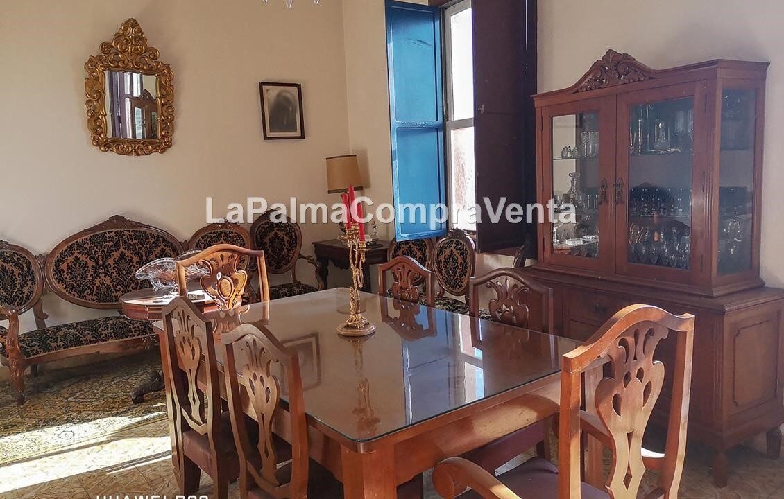 Comedor indenpendiente con balcon1