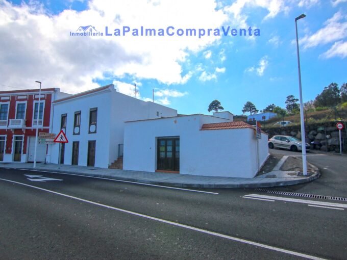 ID-645Ventas Complejo de Viviendas vacacionales de 3 apartamentos