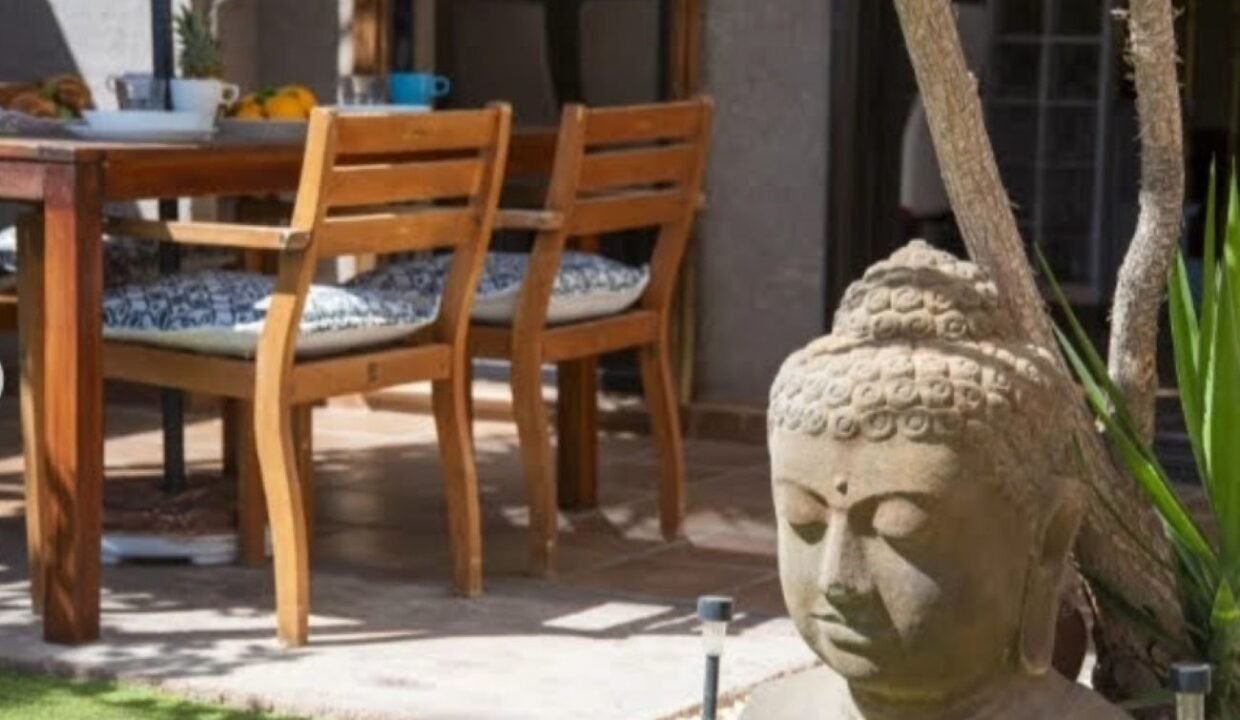 varios buda