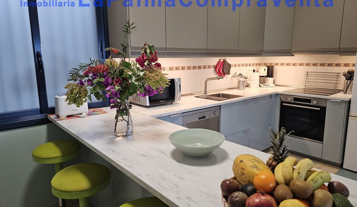 814a8437-4c8d-48b7-82e2-613250beafd4