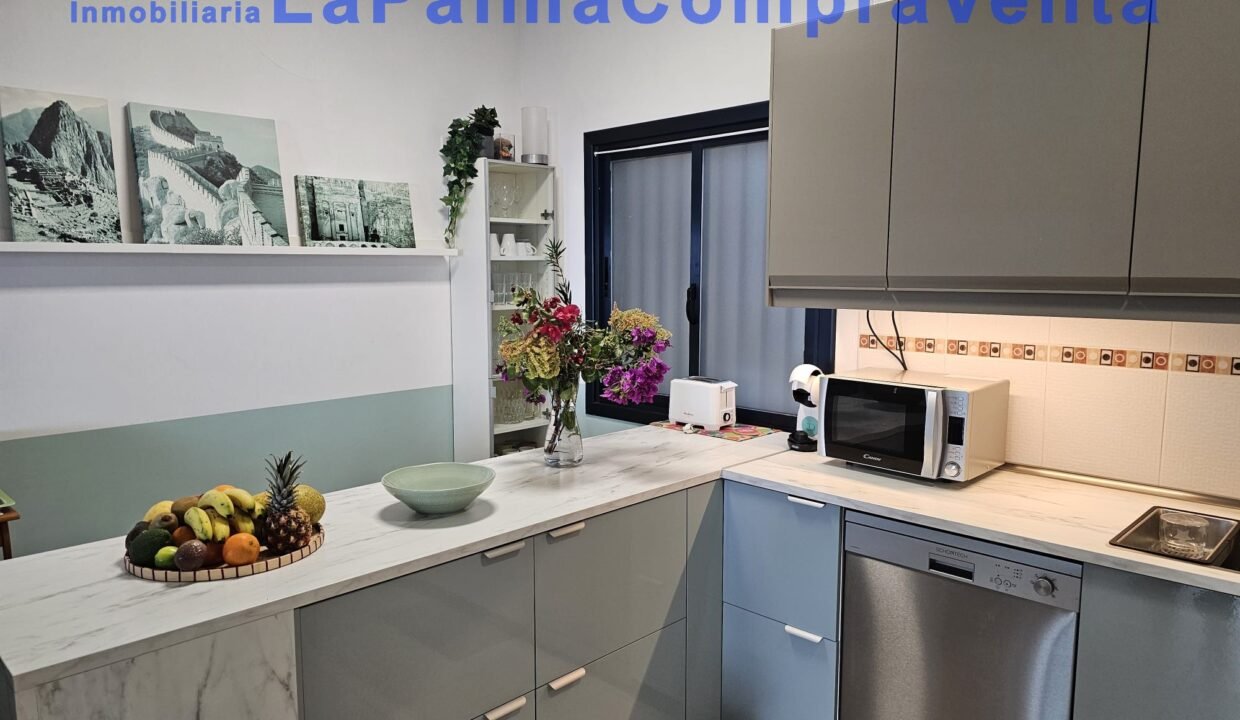 e52f580d-5a39-40d2-82e4-3d34b537b19a